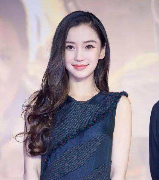 Sốc: AngelaBaby suýt mất mạng trong cơn động đất Tứ Xuyên, phải chạy 20 tầng lầu để trốn thoát Sốc: AngelaBaby suýt mất mạng trong cơn động đất Tứ Xuyên, phải chạy 20 tầng lầu để trốn thoát