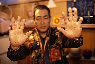 Văn hoá... chặt tay của Yakuza Văn hoá... chặt tay của Yakuza