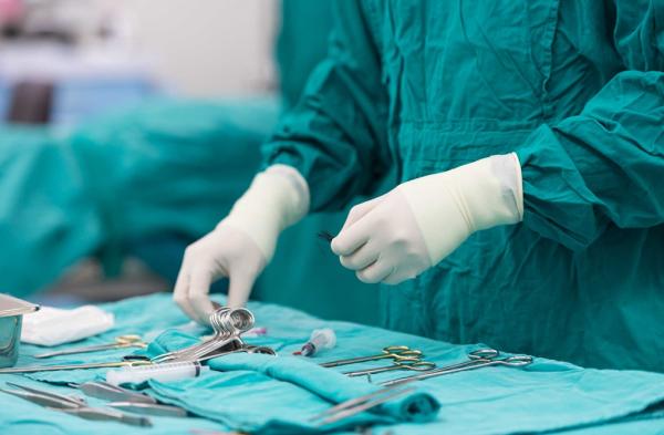 Đằng sau câu nói đùa 'Bán thận kiếm tiền' là thực trạng săn cướp nội tạng dã man cho thị trường chợ đen Đằng sau câu nói đùa 'Bán thận kiếm tiền' là thực trạng săn cướp nội tạng dã man cho thị trường chợ đen