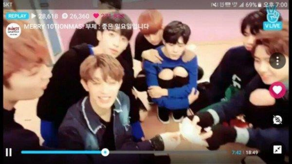 Produce X: Tin đồn quấy rối Somi đã hủy hoại và đẩy Kim Wooseok xuống đáy vực như thế nào? Produce X: Tin đồn quấy rối Somi đã hủy hoại và đẩy Kim Wooseok xuống đáy vực như thế nào?