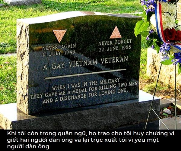 Nhói lòng những câu chuyện đằng sau dòng chữ được khắc trên bia mộ Nhói lòng những câu chuyện đằng sau dòng chữ được khắc trên bia mộ