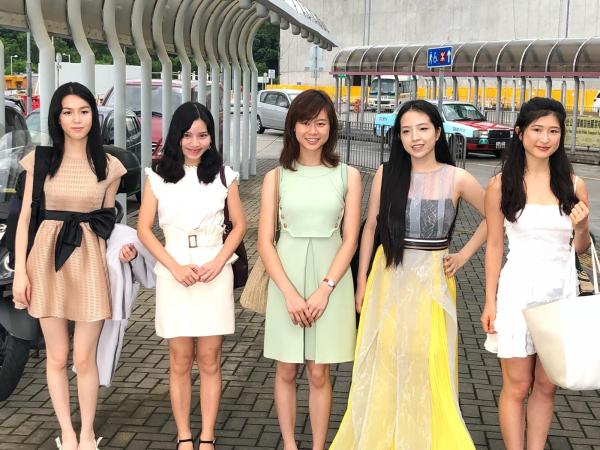 Hoa hậu Hong Kong 2019: Thí sinh đến báo danh tấp nập, nhiều nhan sắc khiến người xem 'cạn lời' Hoa hậu Hong Kong 2019: Thí sinh đến báo danh tấp nập, nhiều nhan sắc khiến người xem 'cạn lời'