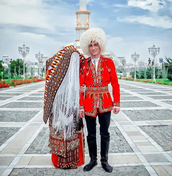 Ngắm nhìn các cô dâu trên khắp thế giới lộng lẫy trong ngày cưới Ngắm nhìn các cô dâu trên khắp thế giới lộng lẫy trong ngày cưới