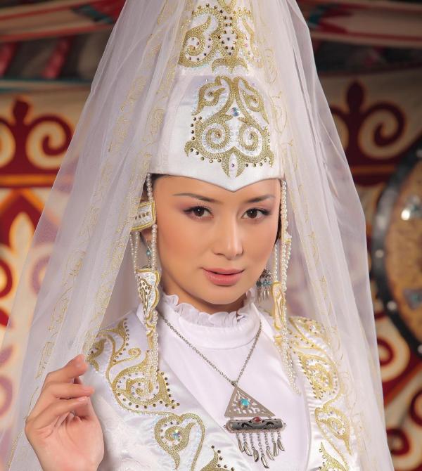Ngắm nhìn các cô dâu trên khắp thế giới lộng lẫy trong ngày cưới Ngắm nhìn các cô dâu trên khắp thế giới lộng lẫy trong ngày cưới