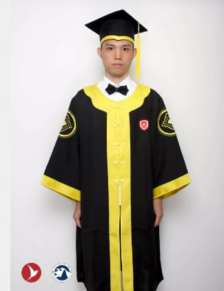 Sinh viên Trung Quốc khóc ròng khi đồ tốt nghiệp thiết kế mừng thanh xuân lại hệt như đồ liệm Sinh viên Trung Quốc khóc ròng khi đồ tốt nghiệp thiết kế mừng thanh xuân lại hệt như đồ liệm