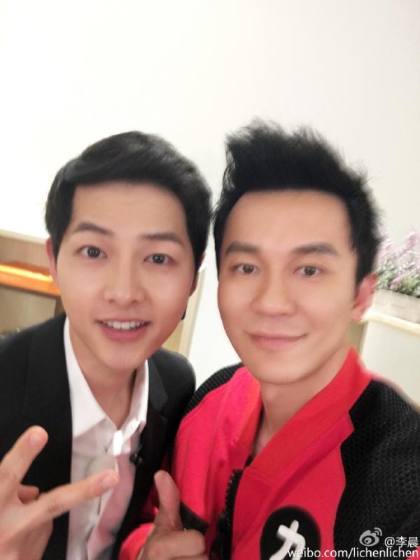Nghi vấn Băng - Thần bắt chước Song - Song: Tuyên bố chia tay cùng ngày, lý do cũng giống đến khó tin Nghi vấn Băng - Thần bắt chước Song - Song: Tuyên bố chia tay cùng ngày, lý do cũng giống đến khó tin