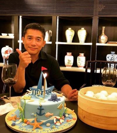 Chuyện tình Lương Triều Vỹ - Lưu Gia Linh: 'Cùng nhau trưởng thành, cùng nhau chầm chậm già đi' Chuyện tình Lương Triều Vỹ - Lưu Gia Linh: 'Cùng nhau trưởng thành, cùng nhau chầm chậm già đi'