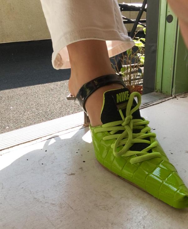 Giày cao gót với phong cách Nike, bạn có dám thử? Giày cao gót với phong cách Nike, bạn có dám thử?