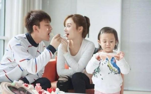 Bản lĩnh đọc thoại dở của Trịnh Sảng lên hot search: Kẻ không cố gắng thì vận may cũng không thể giúp Bản lĩnh đọc thoại dở của Trịnh Sảng lên hot search: Kẻ không cố gắng thì vận may cũng không thể giúp