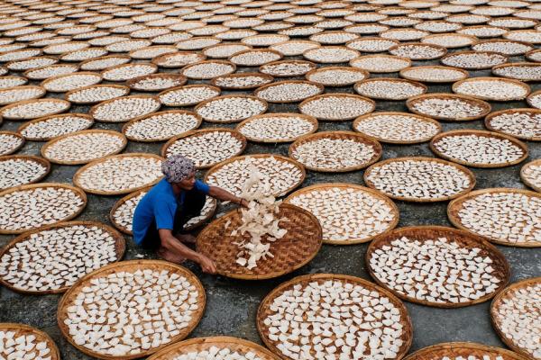 AGORA vinh danh 50 bức ảnh đẹp nhất thế giới về chủ đề lao động, đại diện Việt Nam cũng có mặt AGORA vinh danh 50 bức ảnh đẹp nhất thế giới về chủ đề lao động, đại diện Việt Nam cũng có mặt