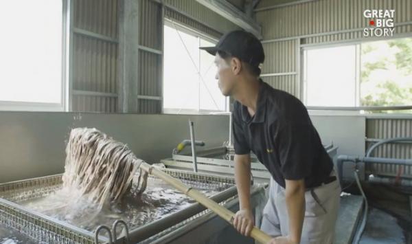 Những bí mật về washi - loại giấy mỏng như da người, là báu vật văn hóa của nước Nhật Những bí mật về washi - loại giấy mỏng như da người, là báu vật văn hóa của nước Nhật