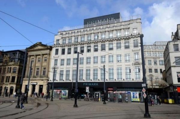 Cha đẻ của hãng thời trang danh tiếng Primark: Cả đời sống trong lo sợ cùng bi kịch của gia đình Cha đẻ của hãng thời trang danh tiếng Primark: Cả đời sống trong lo sợ cùng bi kịch của gia đình