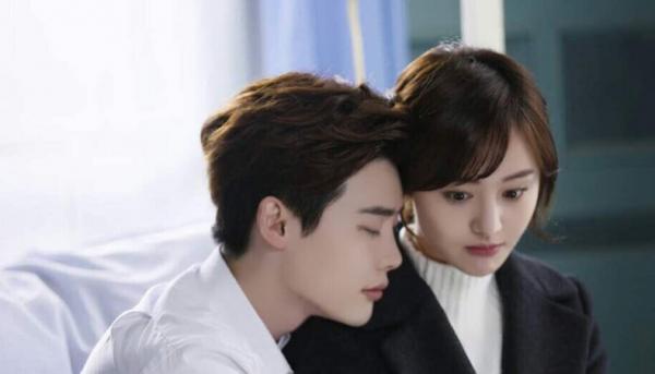 Lee Jong Suk là bạn trai cũ Trịnh Sảng, xảy ra nhiều tình tiết ái muội khi quay 'Người Tình Phỉ Thuý'? Lee Jong Suk là bạn trai cũ Trịnh Sảng, xảy ra nhiều tình tiết ái muội khi quay 'Người Tình Phỉ Thuý'?