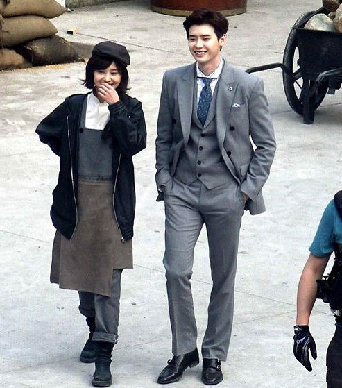 Lee Jong Suk là bạn trai cũ Trịnh Sảng, xảy ra nhiều tình tiết ái muội khi quay 'Người Tình Phỉ Thuý'? Lee Jong Suk là bạn trai cũ Trịnh Sảng, xảy ra nhiều tình tiết ái muội khi quay 'Người Tình Phỉ Thuý'?