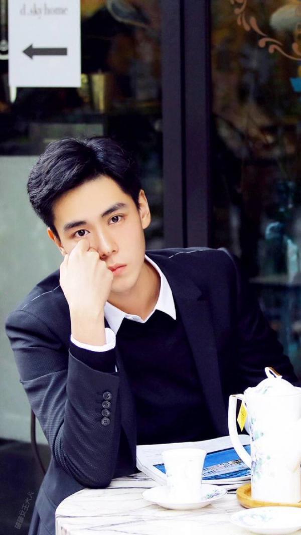 'Cá Mực Hầm Mật': Đừng mãi 'u mê' Gun Thần mà quên mất dàn mỹ nam cực phẩm của K&K 'Cá Mực Hầm Mật': Đừng mãi 'u mê' Gun Thần mà quên mất dàn mỹ nam cực phẩm của K&K