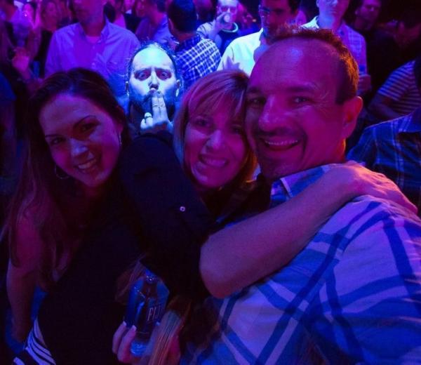 Cười mệt xỉu với bộ sưu tập hình ảnh 'photobomb' đỉnh cao nhất năm 2019 Cười mệt xỉu với bộ sưu tập hình ảnh 'photobomb' đỉnh cao nhất năm 2019