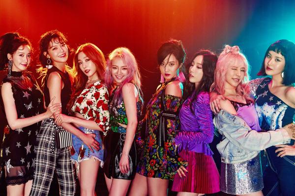 Tiếp viên hàng không Hàn vạch mặt các idol xấu tính, chỉ 'gà' của 1 công ty được khen nhân cách Tiếp viên hàng không Hàn vạch mặt các idol xấu tính, chỉ 'gà' của 1 công ty được khen nhân cách