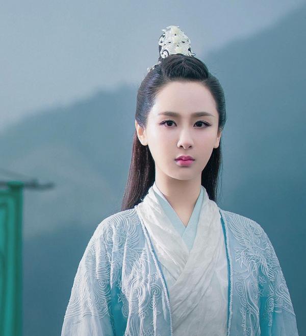 Dương Tử: Hành trình từ nhan sắc 'người qua đường' đến mỹ nhân vạn người mê Dương Tử: Hành trình từ nhan sắc 'người qua đường' đến mỹ nhân vạn người mê