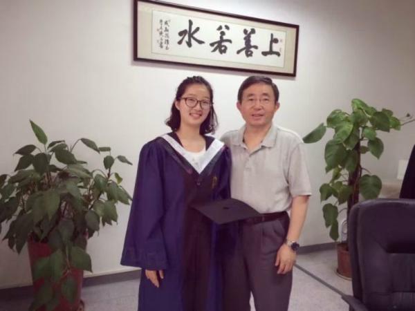 Nghi phạm giết nữ sinh Trung Quốc thoát án tử, cười tươi khi nhận án tù chung thân Nghi phạm giết nữ sinh Trung Quốc thoát án tử, cười tươi khi nhận án tù chung thân