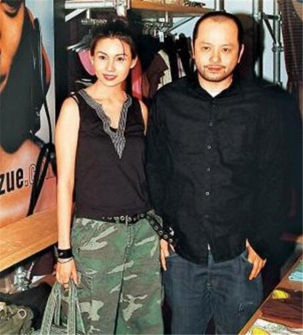 Con gái Khâu Thục Trinh đại diện rich kids Hong Kong tham gia Le Bal - dạ vũ danh giá nhất thế giới Con gái Khâu Thục Trinh đại diện rich kids Hong Kong tham gia Le Bal - dạ vũ danh giá nhất thế giới
