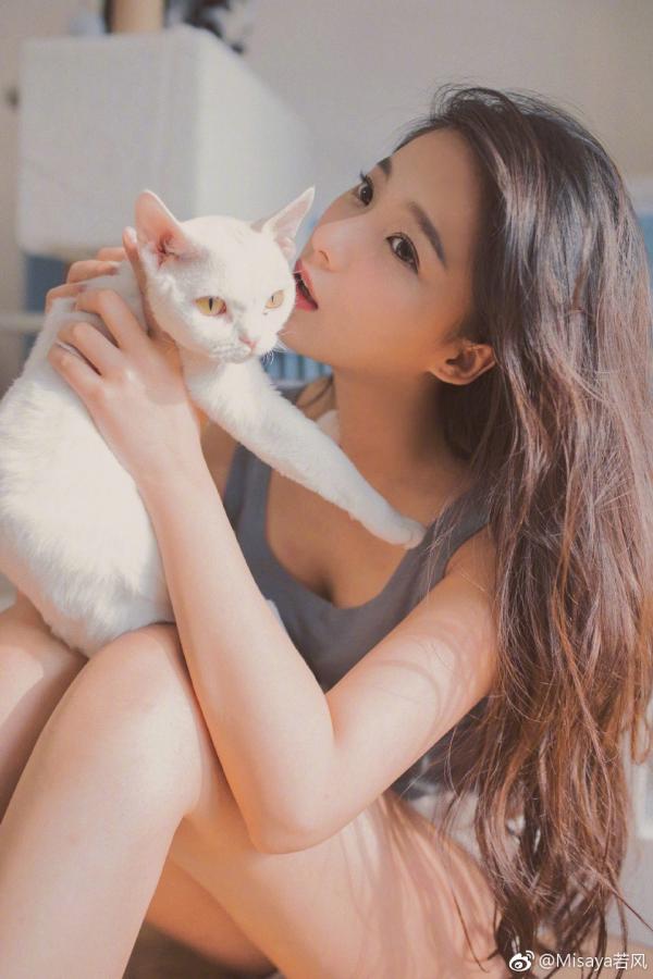 'Cá Mực Hầm Mật': Hóa ra Gun Thần - Đồng Niên thực sự có phiên bản thật ngoài đời 'Cá Mực Hầm Mật': Hóa ra Gun Thần - Đồng Niên thực sự có phiên bản thật ngoài đời