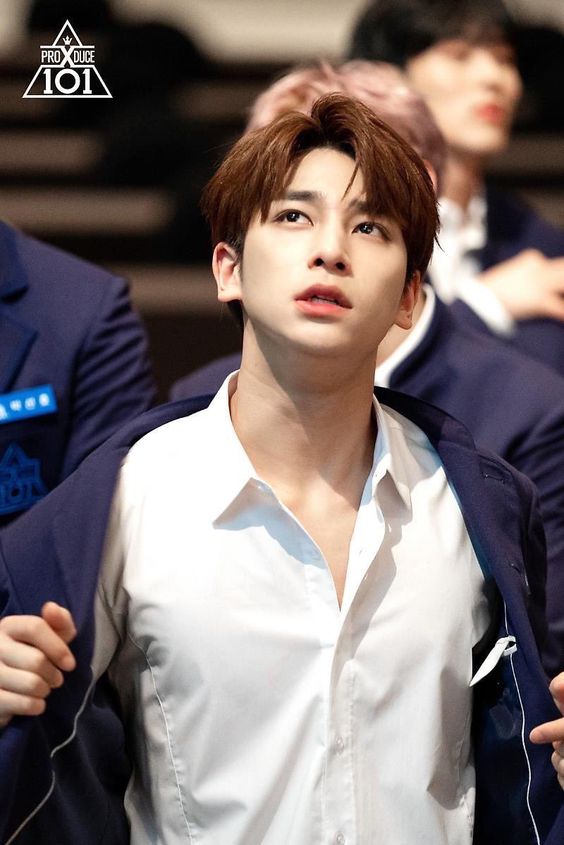 'Chàng Lọ Lem' Lee Han Gyul của X1: Mồ côi từ thuở lọt lòng, đến năm 7 tuổi mới biết thế nào là 'gia đình' 'Chàng Lọ Lem' Lee Han Gyul của X1: Mồ côi từ thuở lọt lòng, đến năm 7 tuổi mới biết thế nào là 'gia đình'