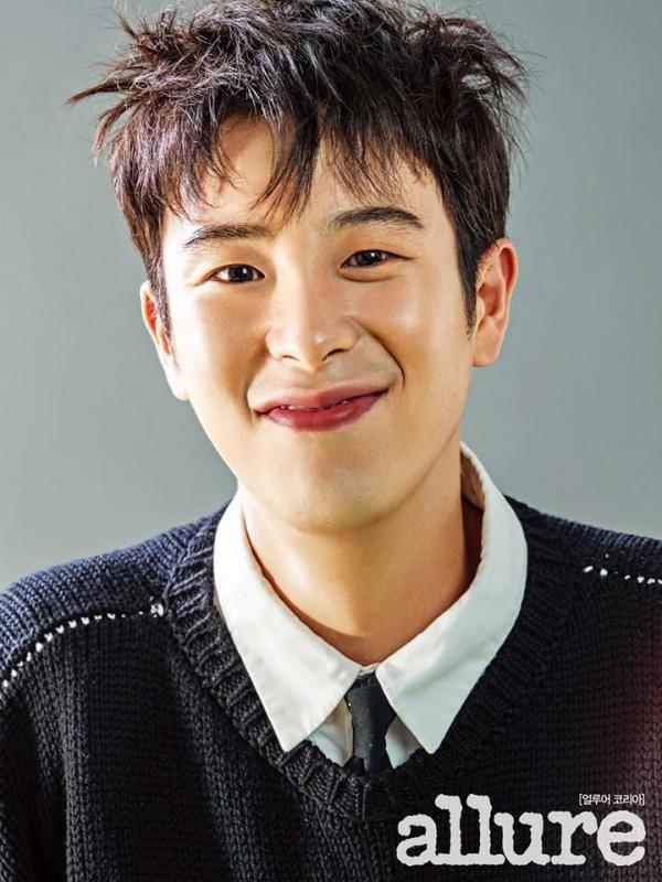 9 khoảnh khắc đau buồn nhất lịch sử K-Pop, nghĩ thôi cũng khiến fan bật khóc 9 khoảnh khắc đau buồn nhất lịch sử K-Pop, nghĩ thôi cũng khiến fan bật khóc