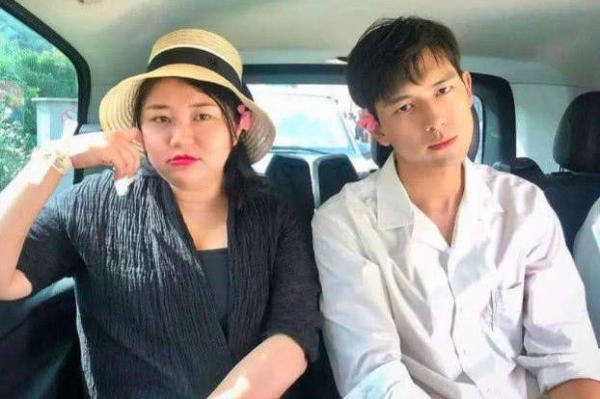 Dương Thiên Chân - Người giúp Lý Hiện một đêm đại bạo, 23 tuổi đã khiến Phạm Băng Băng nể sợ là ai? Dương Thiên Chân - Người giúp Lý Hiện một đêm đại bạo, 23 tuổi đã khiến Phạm Băng Băng nể sợ là ai?
