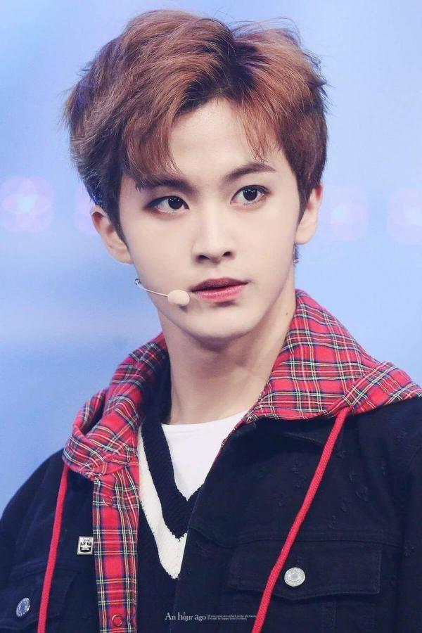 10 thuyết âm mưu bí mật tồn tại trong K-Pop khiến bạn càng đọc càng hoang mang 10 thuyết âm mưu bí mật tồn tại trong K-Pop khiến bạn càng đọc càng hoang mang