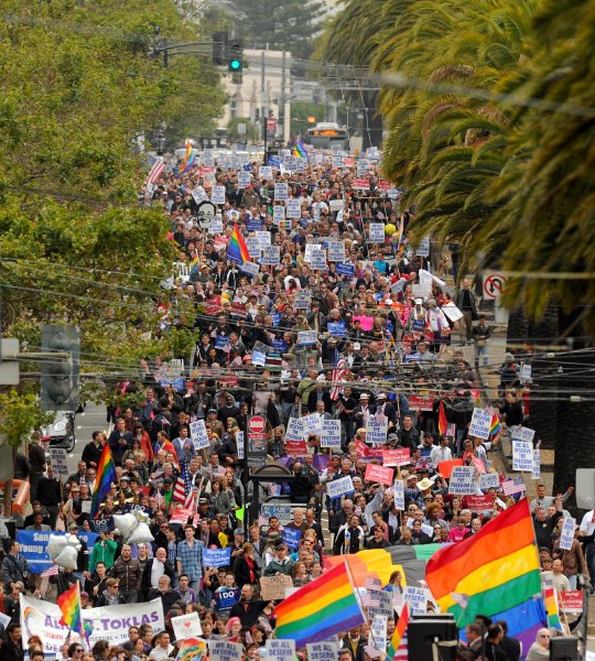 Lễ diễu hành tự hào dị tính - hành động 'cà khịa' giới LGBT+? Lễ diễu hành tự hào dị tính - hành động 'cà khịa' giới LGBT+?