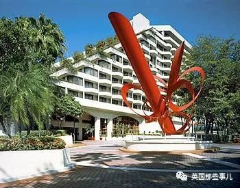 Những phi vụ khó tin của kẻ giả làm hoàng tử Ả Rập suốt 27 năm, lừa gạt hàng chục triệu USD Những phi vụ khó tin của kẻ giả làm hoàng tử Ả Rập suốt 27 năm, lừa gạt hàng chục triệu USD