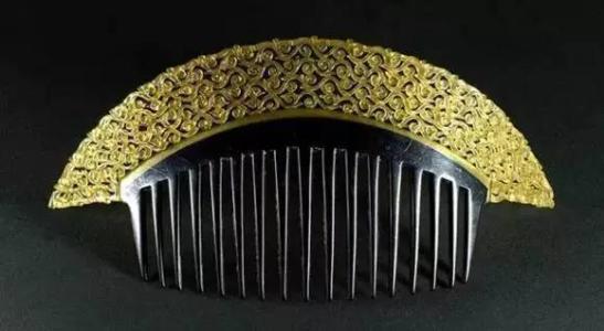 Bí mật trong chiếc trâm cài tóc - thứ trang sức không thể thiếu của các thiếu nữ Trung Hoa Bí mật trong chiếc trâm cài tóc - thứ trang sức không thể thiếu của các thiếu nữ Trung Hoa