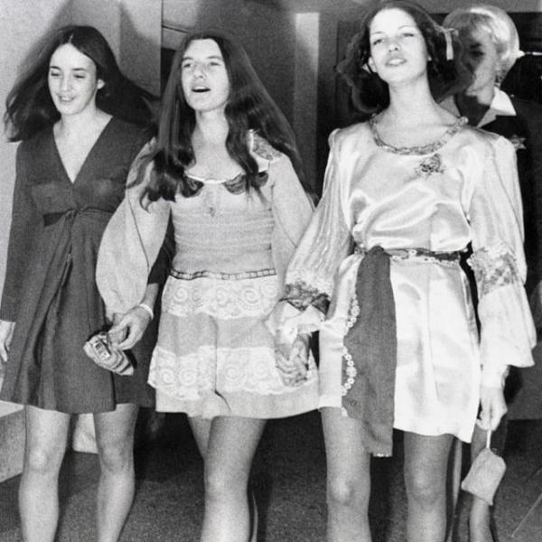 'Giáo phái Manson' và vụ sát hại minh tinh Sharon Tate được biến đổi trong 'Once Upon A Time In Hollywood' như thế nào? 'Giáo phái Manson' và vụ sát hại minh tinh Sharon Tate được biến đổi trong 'Once Upon A Time In Hollywood' như thế nào?