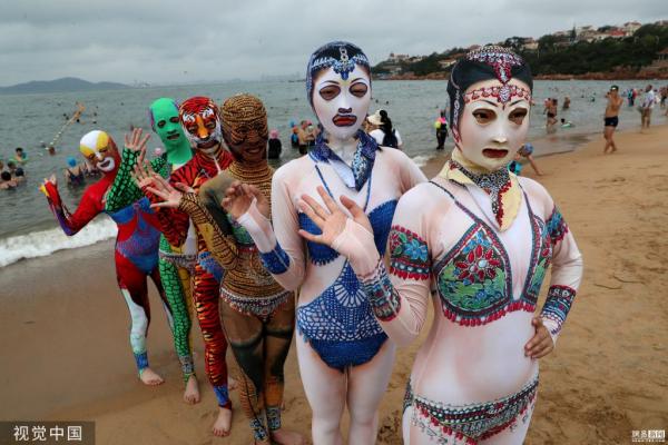 Bikini toàn thân giúp các 'ninja' không lo cháy nắng đã quay lại và lợi hại hơn xưa Bikini toàn thân giúp các 'ninja' không lo cháy nắng đã quay lại và lợi hại hơn xưa
