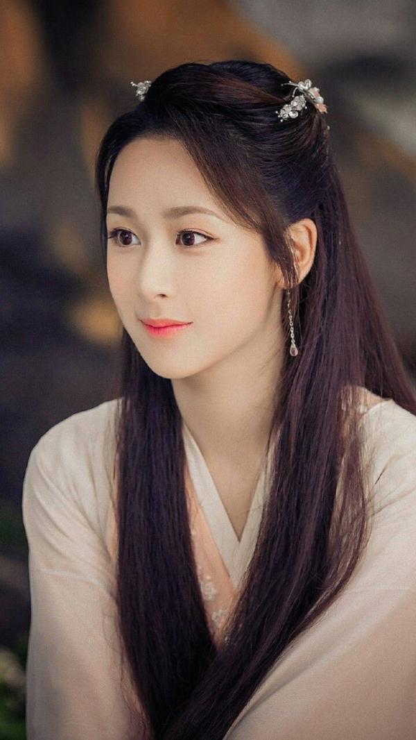 Nữ thần Kim Ưng 2020 má» bình chá»n: 6 mỹ nhân ÄÆ°á»£c Äá» cá», Dương Tá» Äang Äứng Äầu lượt vote