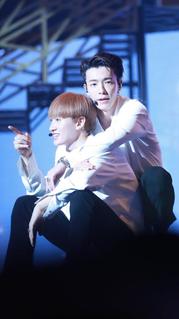Thực hư về 6 tin đồn tình yêu đồng giới giữa các idol nam từng gây xôn xao K-Pop Thực hư về 6 tin đồn tình yêu đồng giới giữa các idol nam từng gây xôn xao K-Pop
