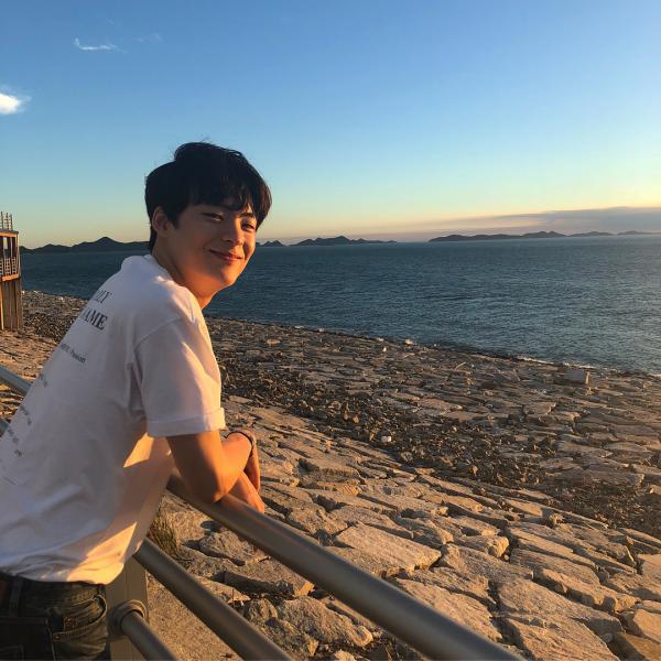 Moment At Eighteen: Ngoài Ong Seong Woo, vẫn còn 5 mỹ nam thanh xuân khiến bạn mê mẩn Moment At Eighteen: Ngoài Ong Seong Woo, vẫn còn 5 mỹ nam thanh xuân khiến bạn mê mẩn