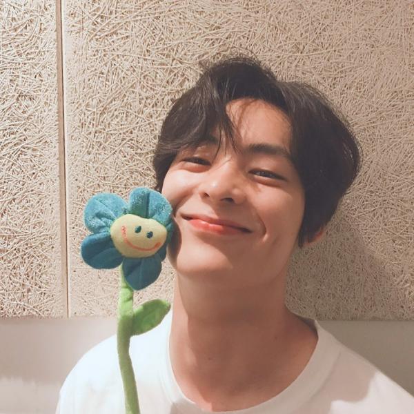 Moment At Eighteen: Ngoài Ong Seong Woo, vẫn còn 5 mỹ nam thanh xuân khiến bạn mê mẩn Moment At Eighteen: Ngoài Ong Seong Woo, vẫn còn 5 mỹ nam thanh xuân khiến bạn mê mẩn