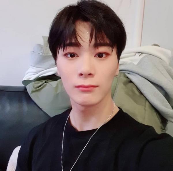 Moment At Eighteen: Ngoài Ong Seong Woo, vẫn còn 5 mỹ nam thanh xuân khiến bạn mê mẩn Moment At Eighteen: Ngoài Ong Seong Woo, vẫn còn 5 mỹ nam thanh xuân khiến bạn mê mẩn