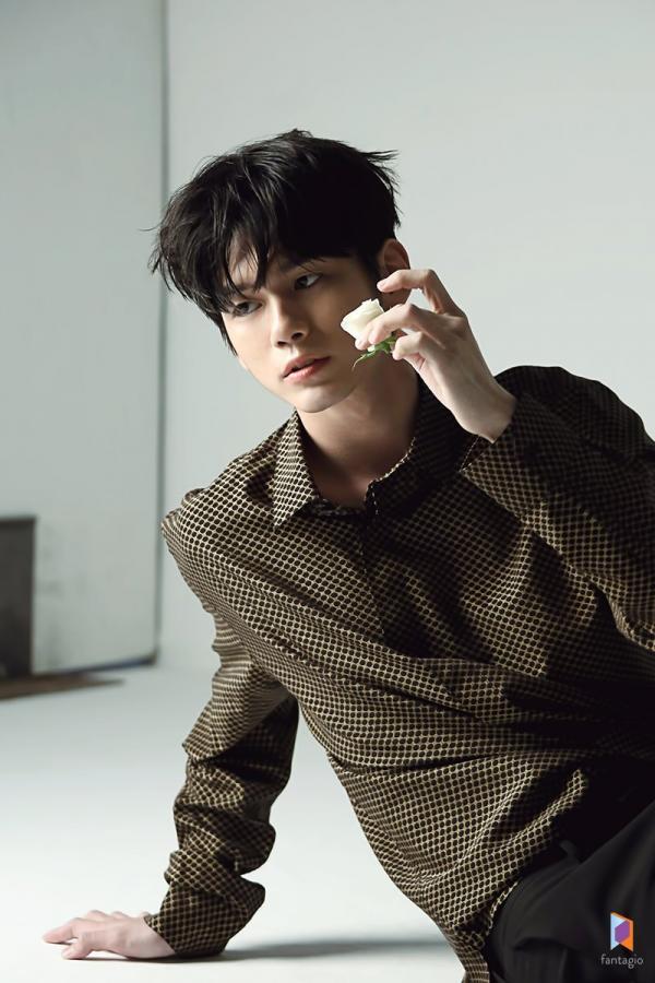 Moment At Eighteen: Ngoài Ong Seong Woo, vẫn còn 5 mỹ nam thanh xuân khiến bạn mê mẩn Moment At Eighteen: Ngoài Ong Seong Woo, vẫn còn 5 mỹ nam thanh xuân khiến bạn mê mẩn