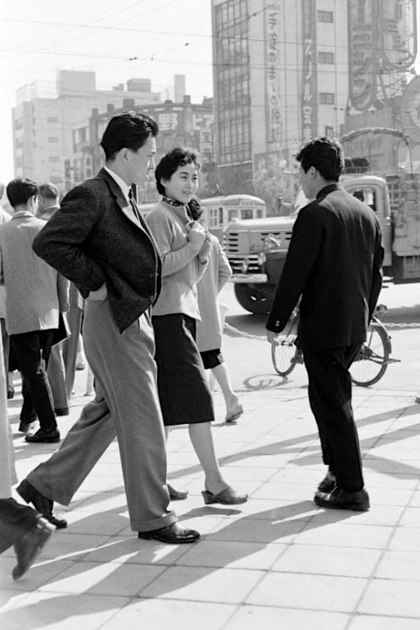 Phái đẹp ở đô thị Nhật Bản những năm 1950 Phái đẹp ở đô thị Nhật Bản những năm 1950