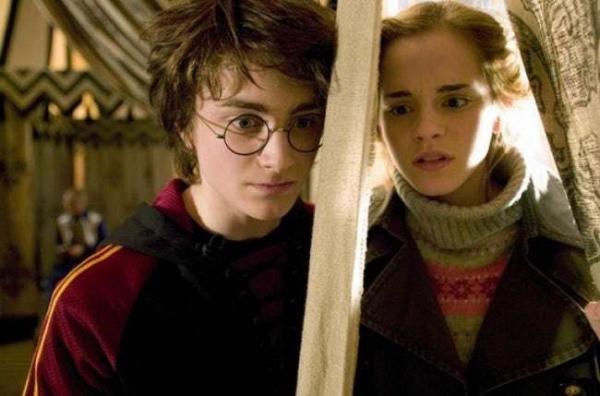 10 lý do khiến tác giả J. K. Rowling hối tiếc khi đã không để Harry và Hermione yêu nhau 10 lý do khiến tác giả J. K. Rowling hối tiếc khi đã không để Harry và Hermione yêu nhau