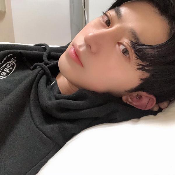 Lộ diện 12 trainee của Produce 101 phiên bản Nhật, netizen Hàn chê xấu đến cạn lời Lộ diện 12 trainee của Produce 101 phiên bản Nhật, netizen Hàn chê xấu đến cạn lời