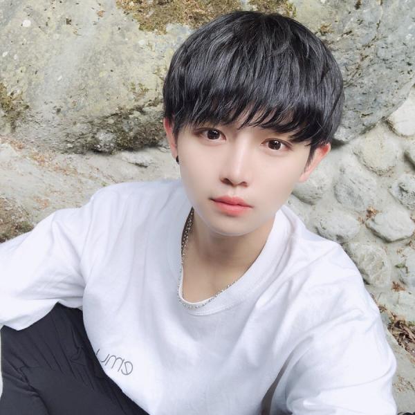 Lộ diện 12 trainee của Produce 101 phiên bản Nhật, netizen Hàn chê xấu đến cạn lời Lộ diện 12 trainee của Produce 101 phiên bản Nhật, netizen Hàn chê xấu đến cạn lời