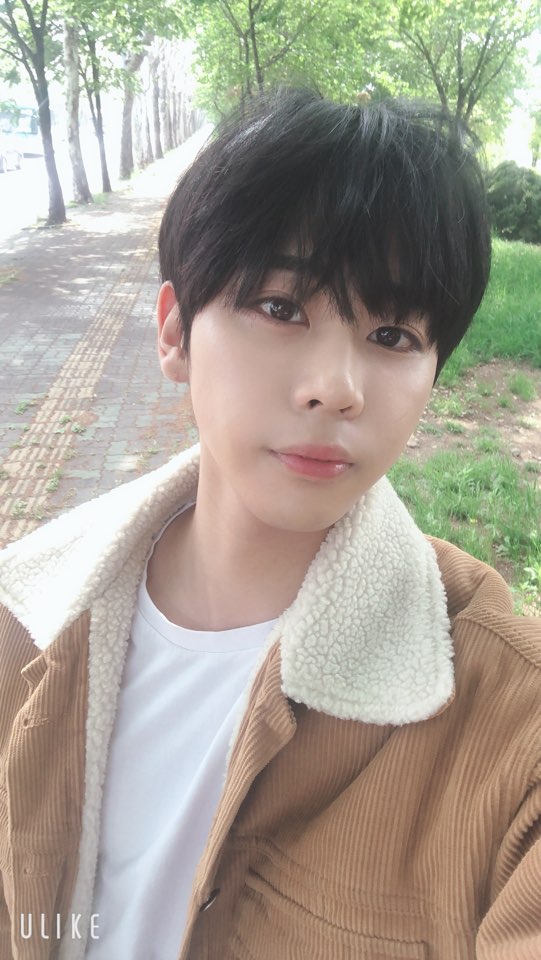 Lộ diện 12 trainee của Produce 101 phiên bản Nhật, netizen Hàn chê xấu đến cạn lời Lộ diện 12 trainee của Produce 101 phiên bản Nhật, netizen Hàn chê xấu đến cạn lời
