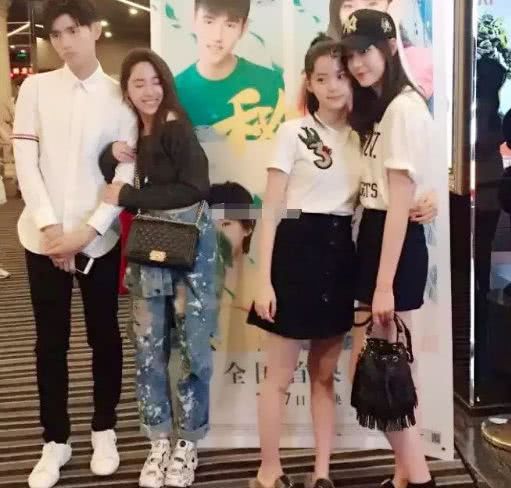 Bạn gái tin đồn của Vương Nhất Bác đầu quân SM Ent làm người mẫu, netizen lo sợ cho các oppa Bạn gái tin đồn của Vương Nhất Bác đầu quân SM Ent làm người mẫu, netizen lo sợ cho các oppa