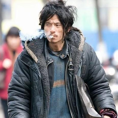 8 mỹ nam Hoa ngữ khốn khổ với tạo hình 'cái bang' vừa quê vừa xấu đến ba má cũng nhận không ra 8 mỹ nam Hoa ngữ khốn khổ với tạo hình 'cái bang' vừa quê vừa xấu đến ba má cũng nhận không ra