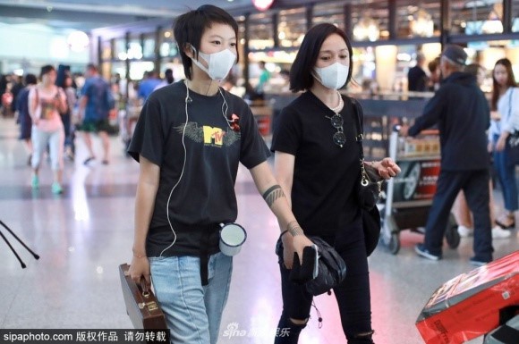 Châu Tấn - Vương Phi: Mối nghiệt duyên rối như tơ vò, kì lạ nhất showbiz Hoa Ngữ Châu Tấn - Vương Phi: Mối nghiệt duyên rối như tơ vò, kì lạ nhất showbiz Hoa Ngữ