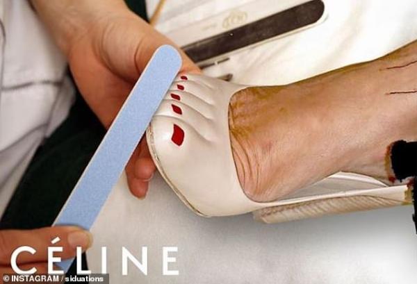 Những đôi giày 'ngón chân cái' đang là xu hướng thời trang được chú ý nhất mùa thu năm nay Những đôi giày 'ngón chân cái' đang là xu hướng thời trang được chú ý nhất mùa thu năm nay