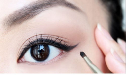 Mất cả đời vẫn không biết kẻ lông mày, chuyên gia makeup mách 5 mẹo tìm dáng lông mày chuẩn nhất Mất cả đời vẫn không biết kẻ lông mày, chuyên gia makeup mách 5 mẹo tìm dáng lông mày chuẩn nhất